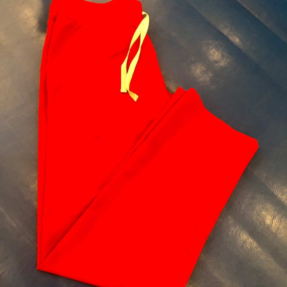 SOLD—Figs Small/Reg Livingston